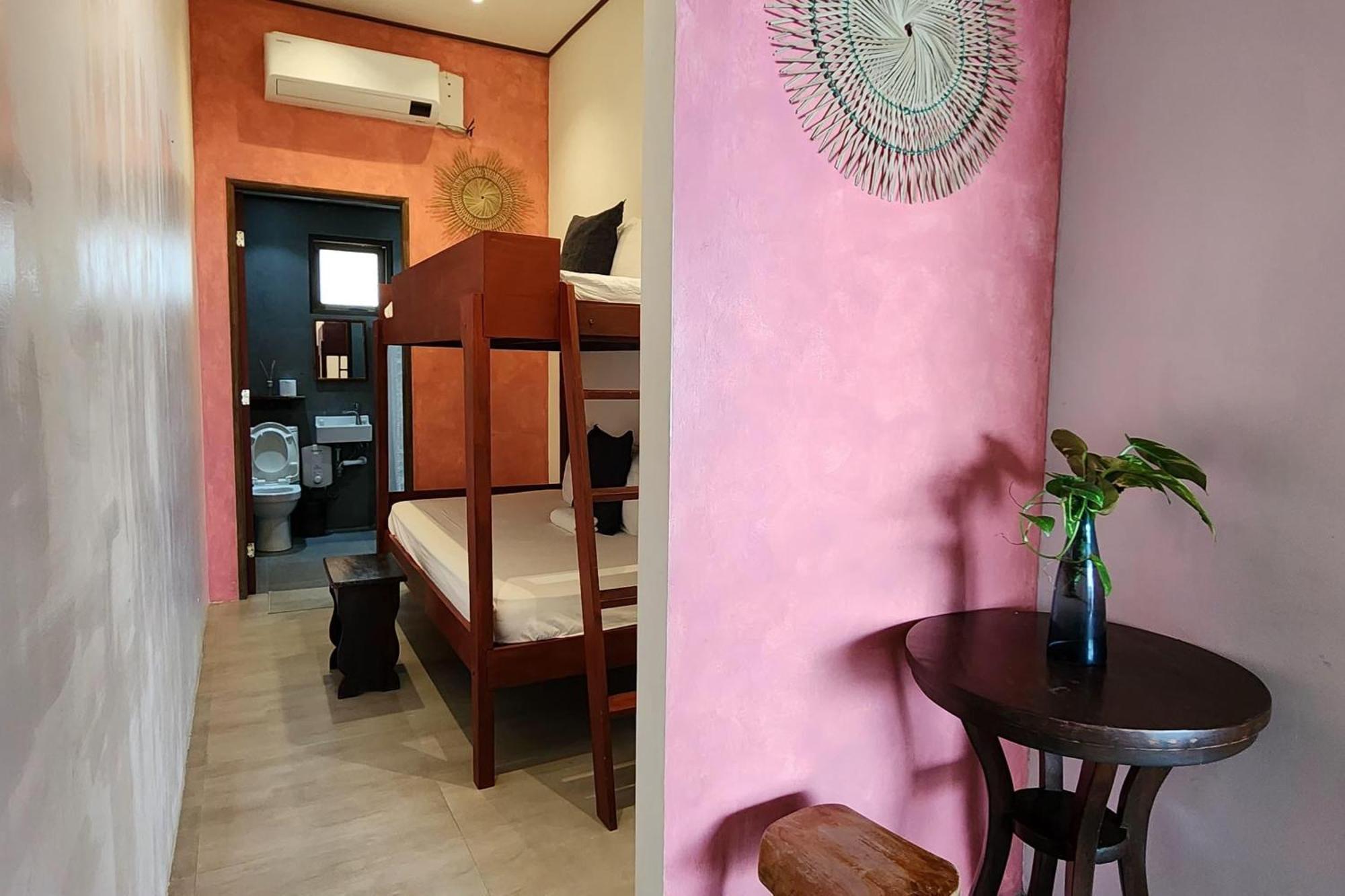Sirom Beach House Tambobong 외부 사진