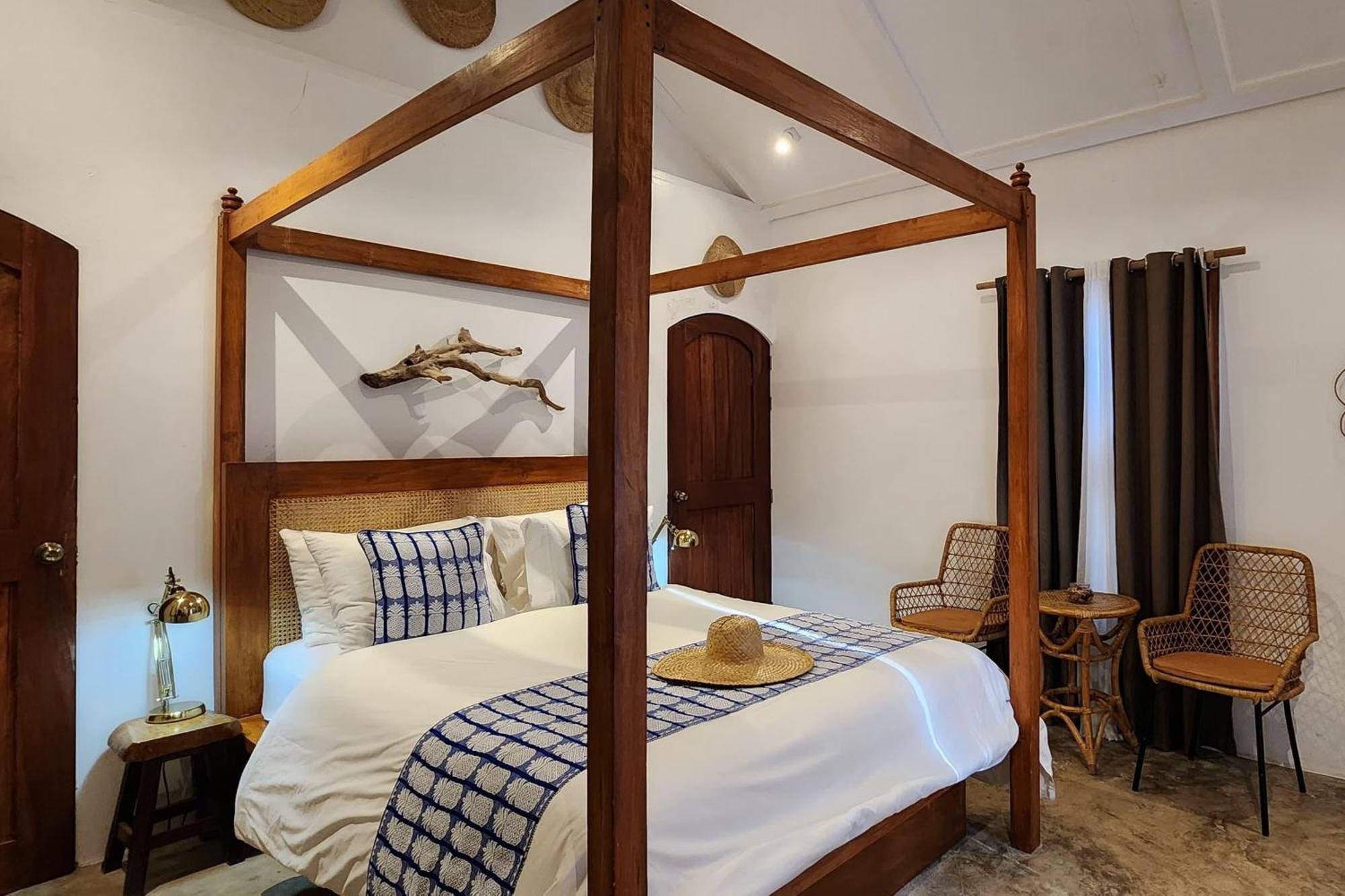 Sirom Beach House Tambobong 외부 사진