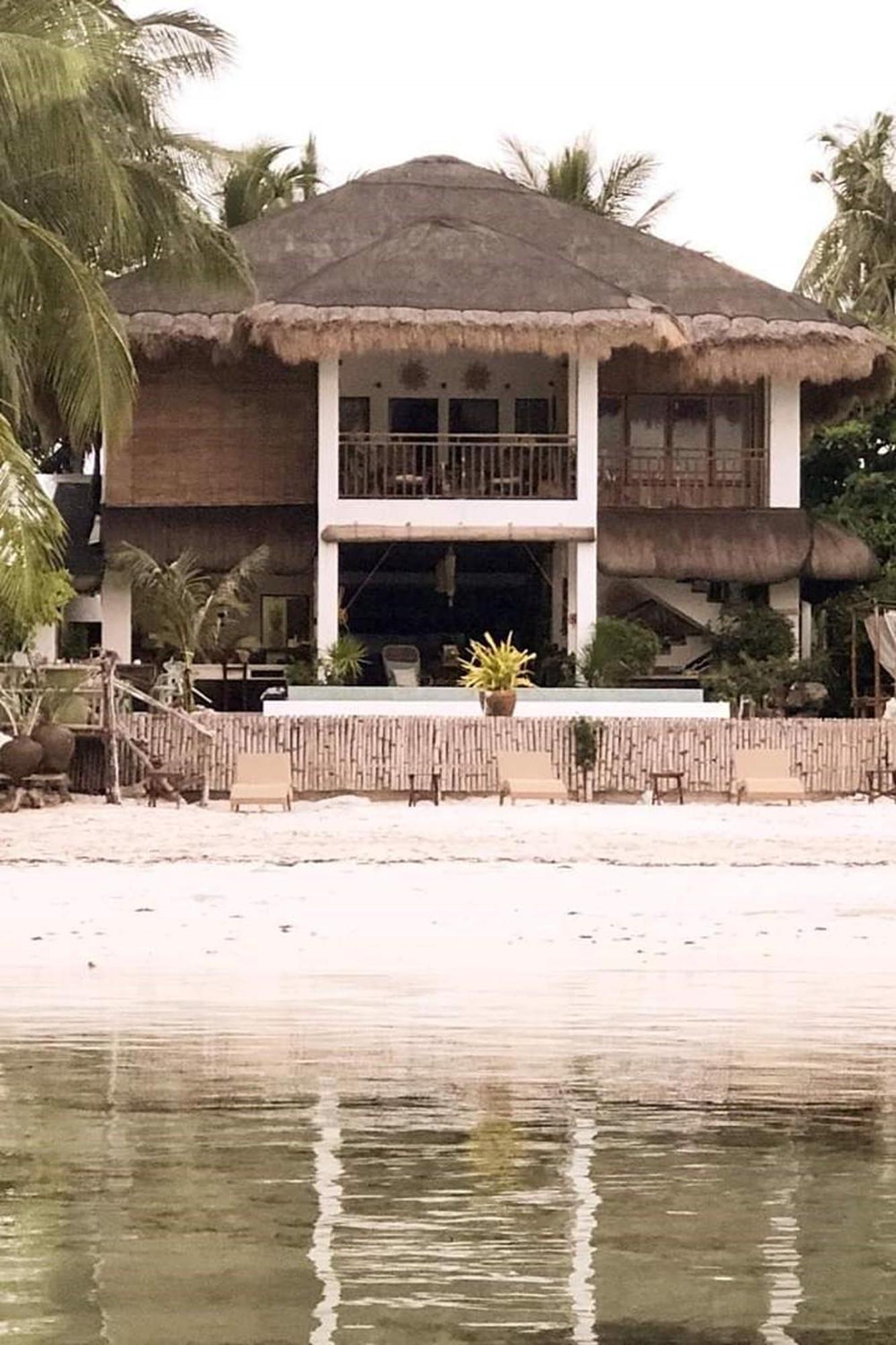 Sirom Beach House Tambobong 외부 사진