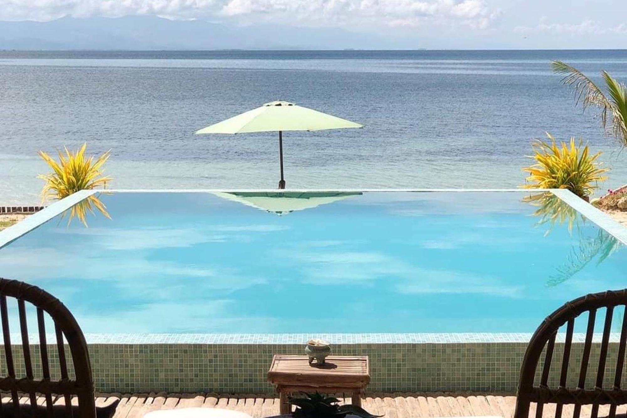 Sirom Beach House Tambobong 외부 사진