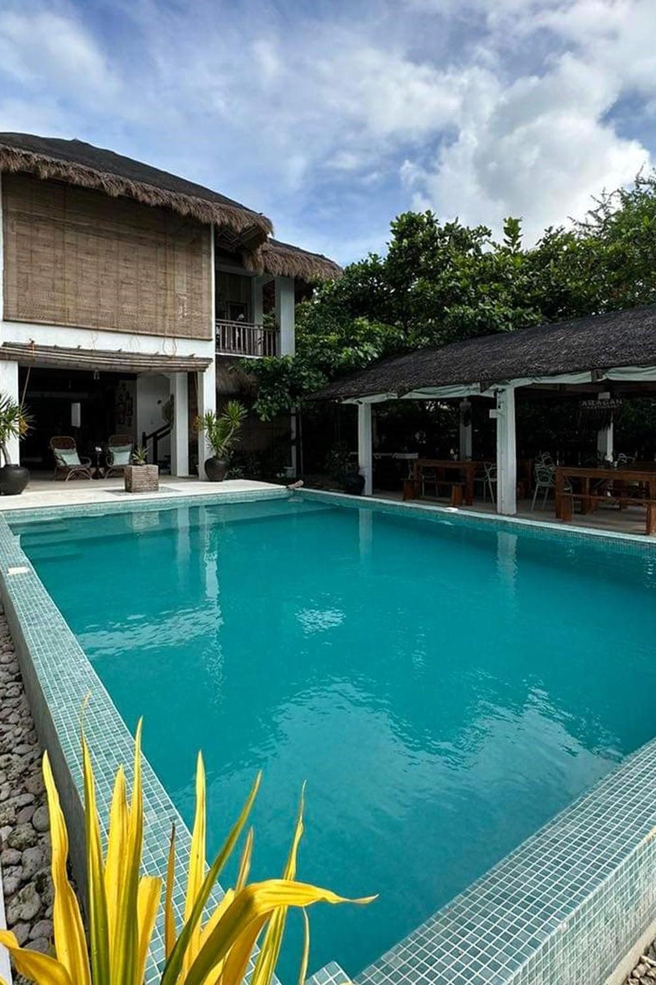 Sirom Beach House Tambobong 외부 사진